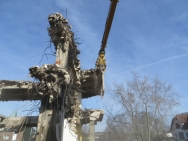 Epiroc CB2500, Betonknuser m/360° rotation