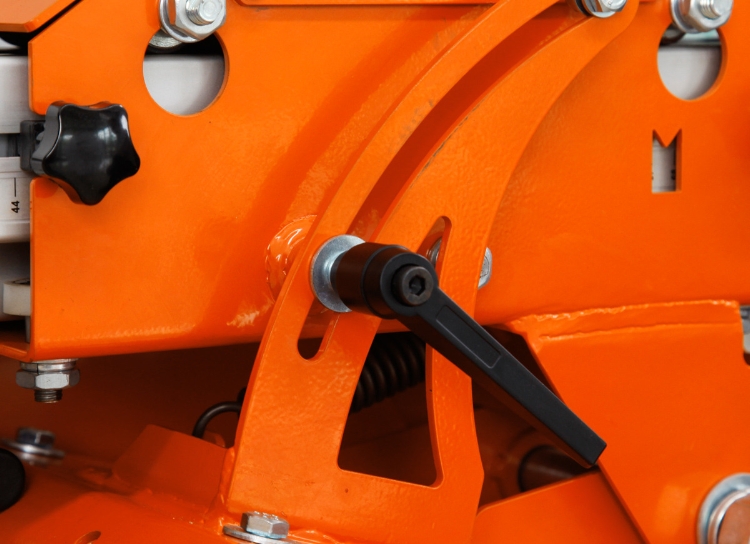 Gölz GS350AXL, skærebord 