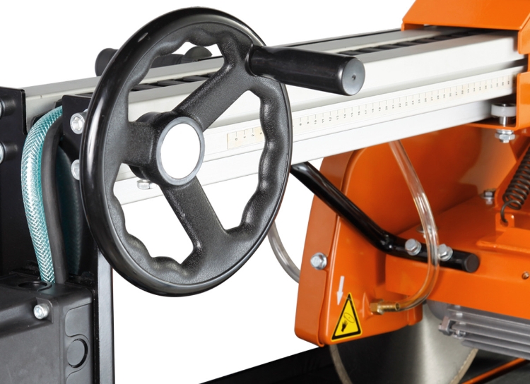 Gölz GS350AXL, skærebord 