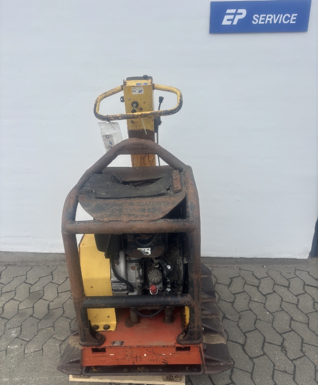 Dynapac LG500, Brugt pladevibrator