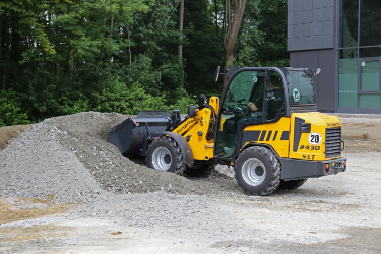 Schäffer Minilæsser 2430 SLT